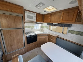 2001 Sunnybrook  2706
