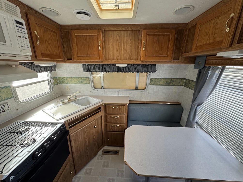 2001 Sunnybrook  2706