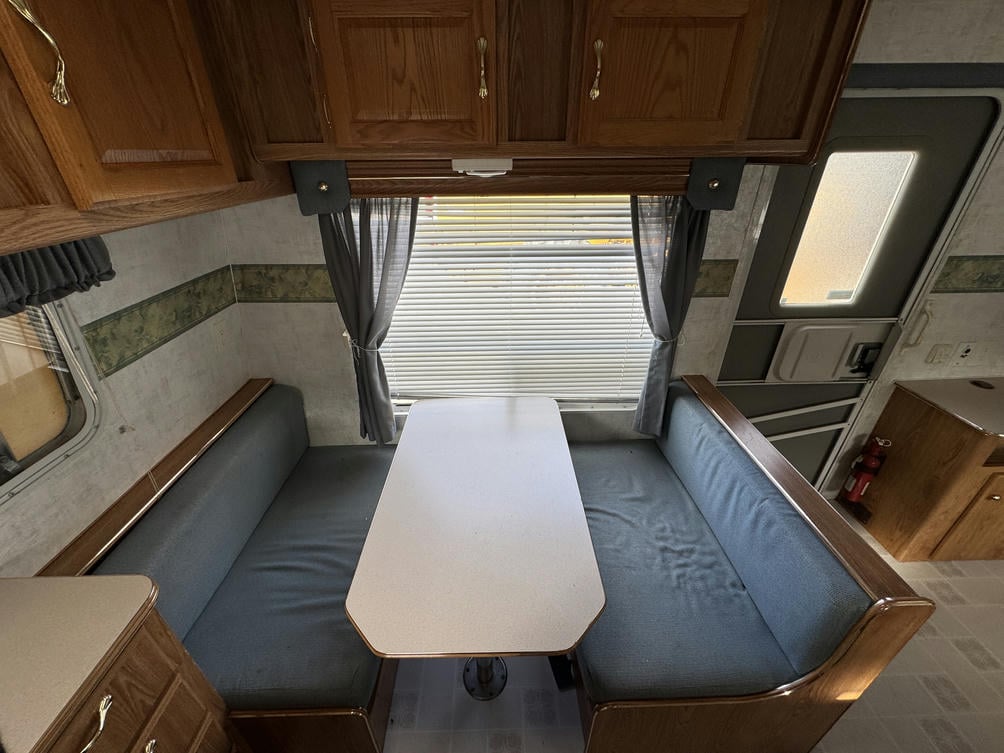 2001 Sunnybrook  2706