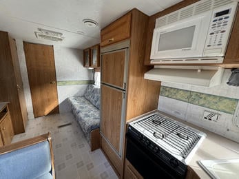 2001 Sunnybrook  2706