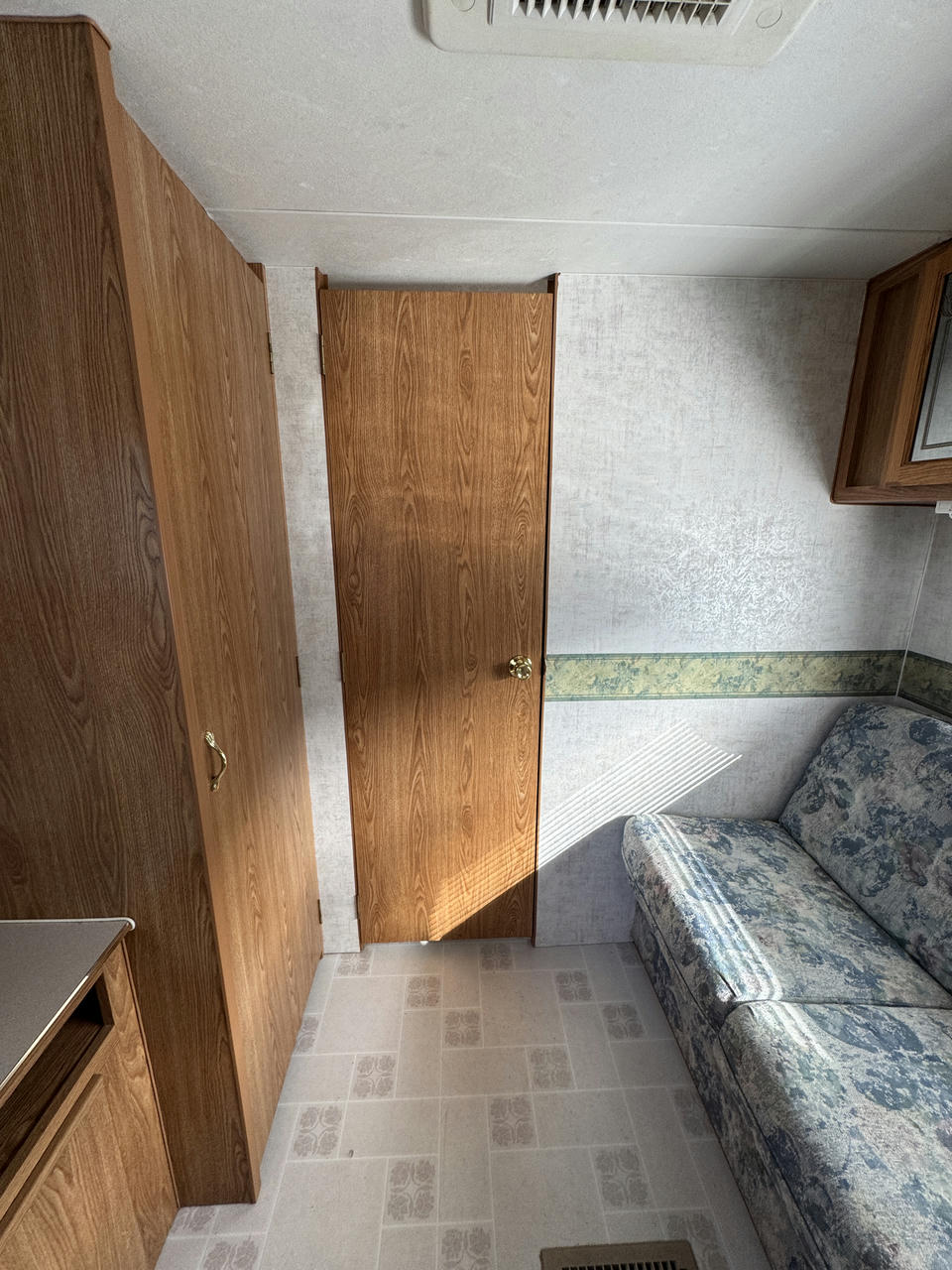 2001 Sunnybrook  2706