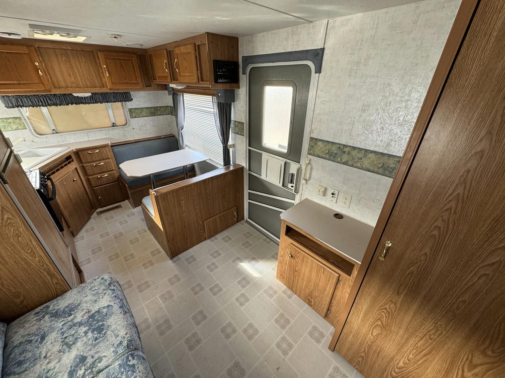 2001 Sunnybrook  2706