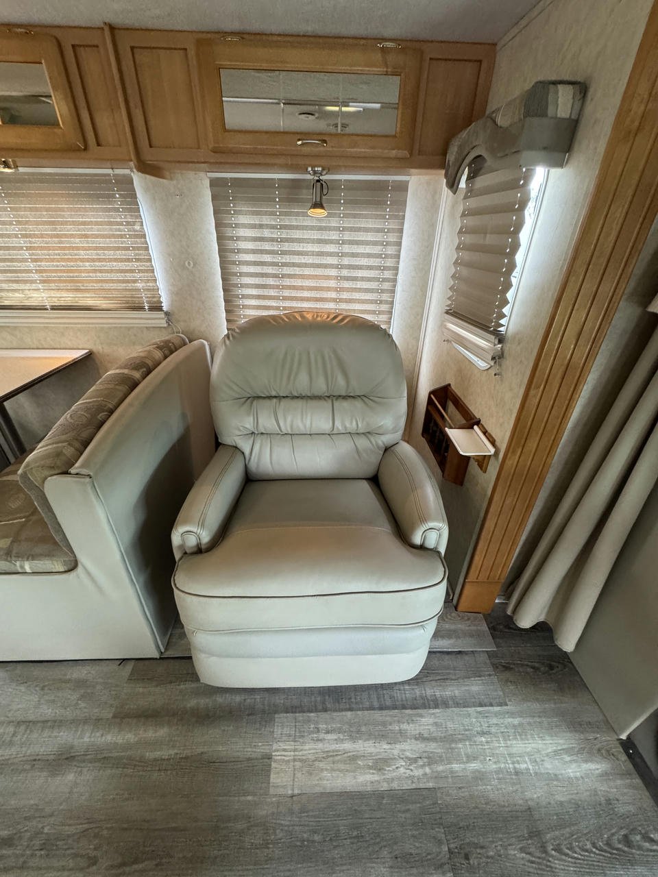 2005 Seneca 35 GS 