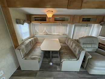 2005 Seneca 35 GS 