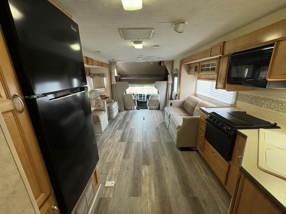 2005 Seneca 35 GS 