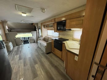 2005 Seneca 35 GS 