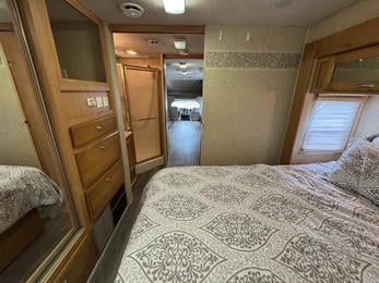 2005 Seneca 35 GS 