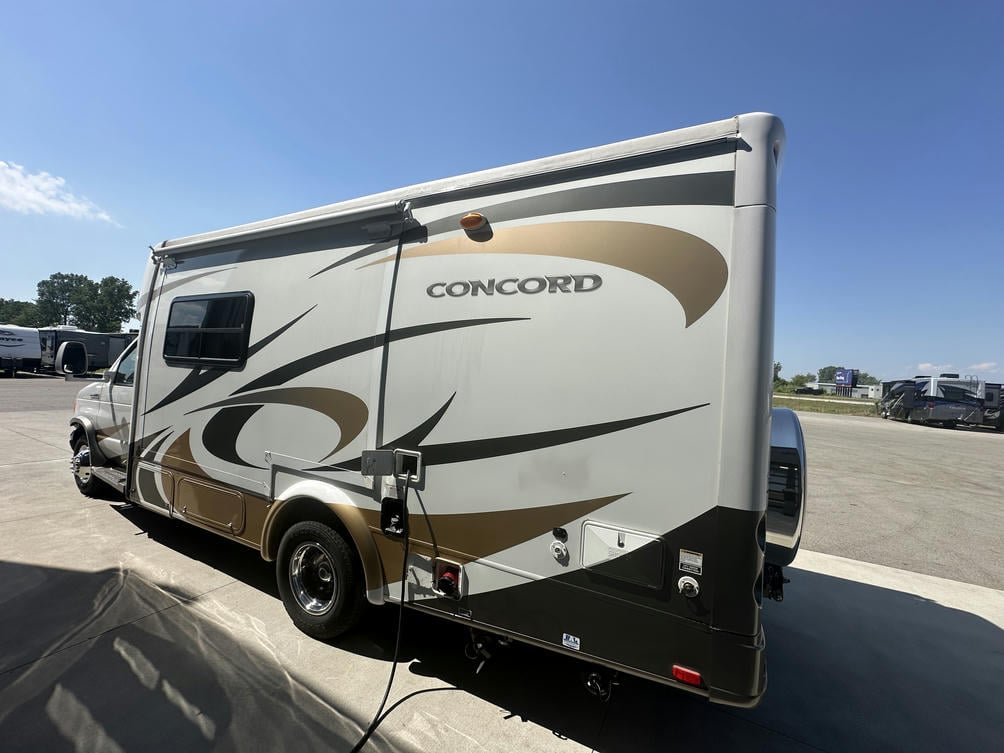 2007 Concord 235SO