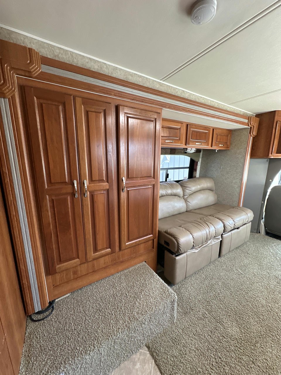 2007 Concord 235SO
