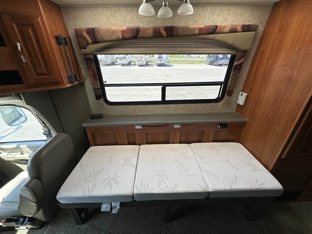2007 Concord 235SO