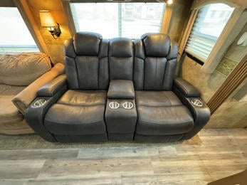 2008 Bighorn 3670RL