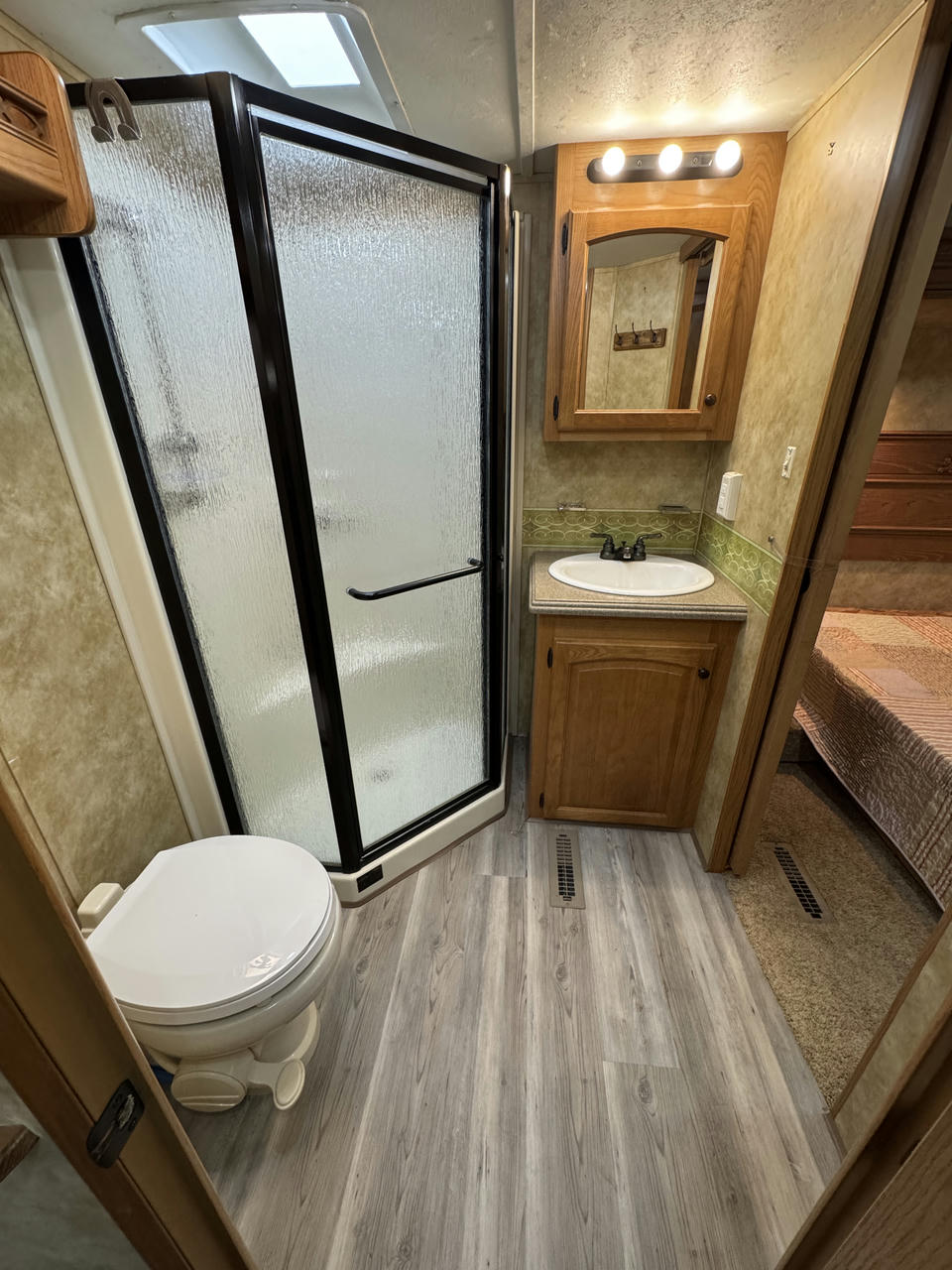 2008 Bighorn 3670RL
