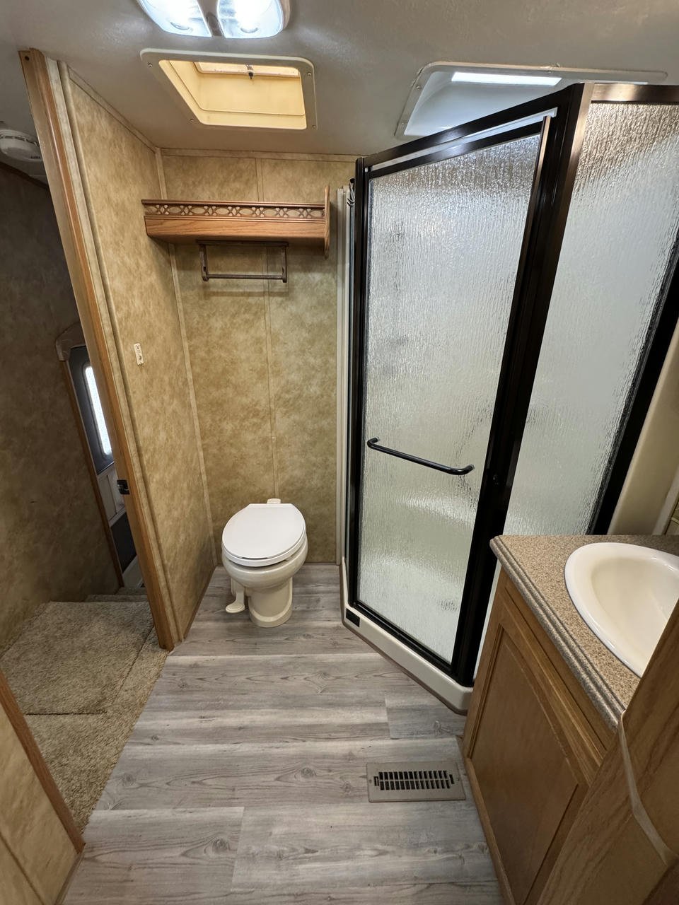 2008 Bighorn 3670RL