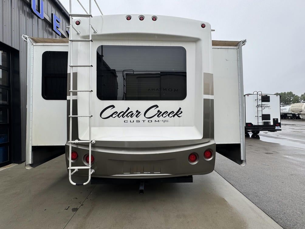 2012 Cedar Creek 38FL