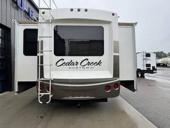 2012 Cedar Creek 38FL