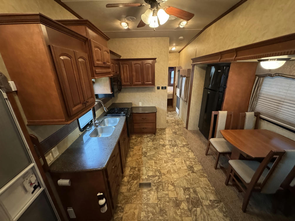 2012 Cedar Creek 38FL