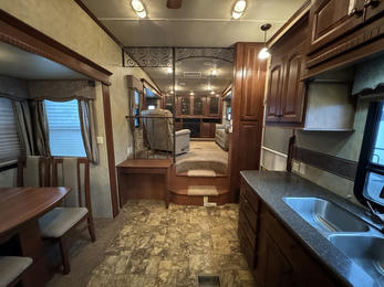 2012 Cedar Creek 38FL