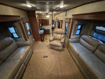 2012 Cedar Creek 38FL