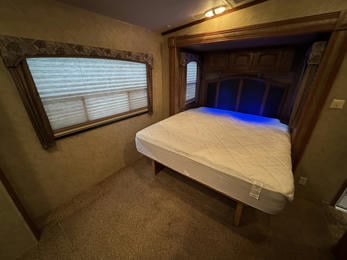 2012 Cedar Creek 38FL