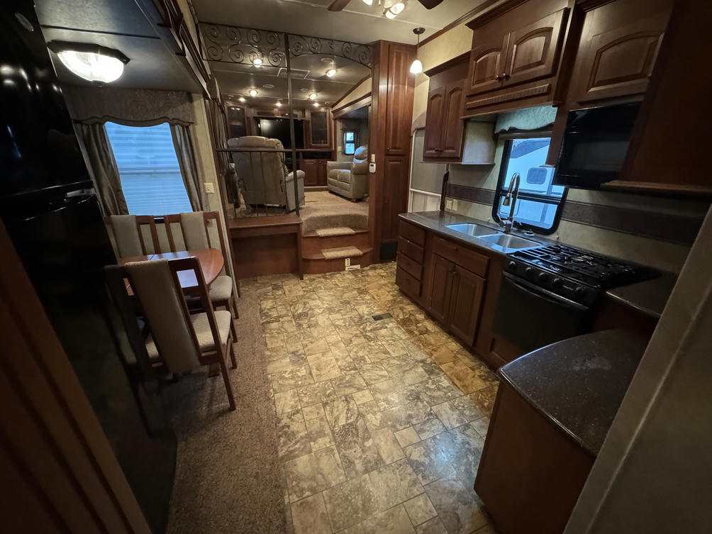 2012 Cedar Creek 38FL