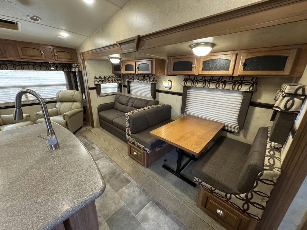 2016 Flagstaff Classic Super Lite 8528RLIKWS