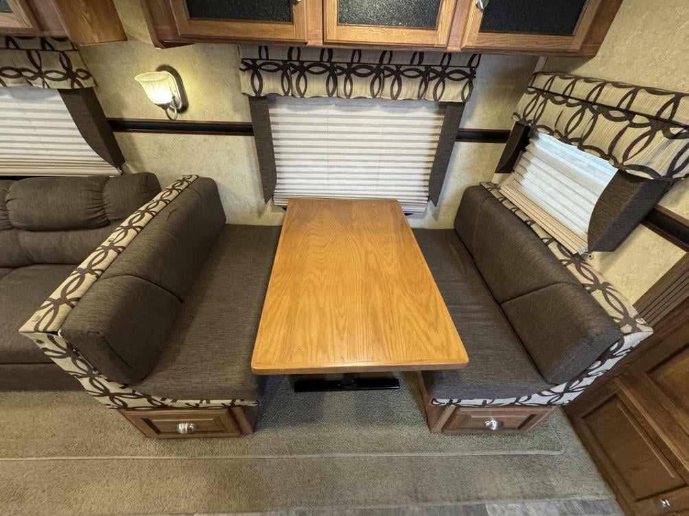2016 Flagstaff Classic Super Lite 8528RLIKWS