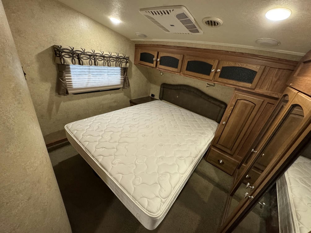 2016 Flagstaff Classic Super Lite 8528RLIKWS