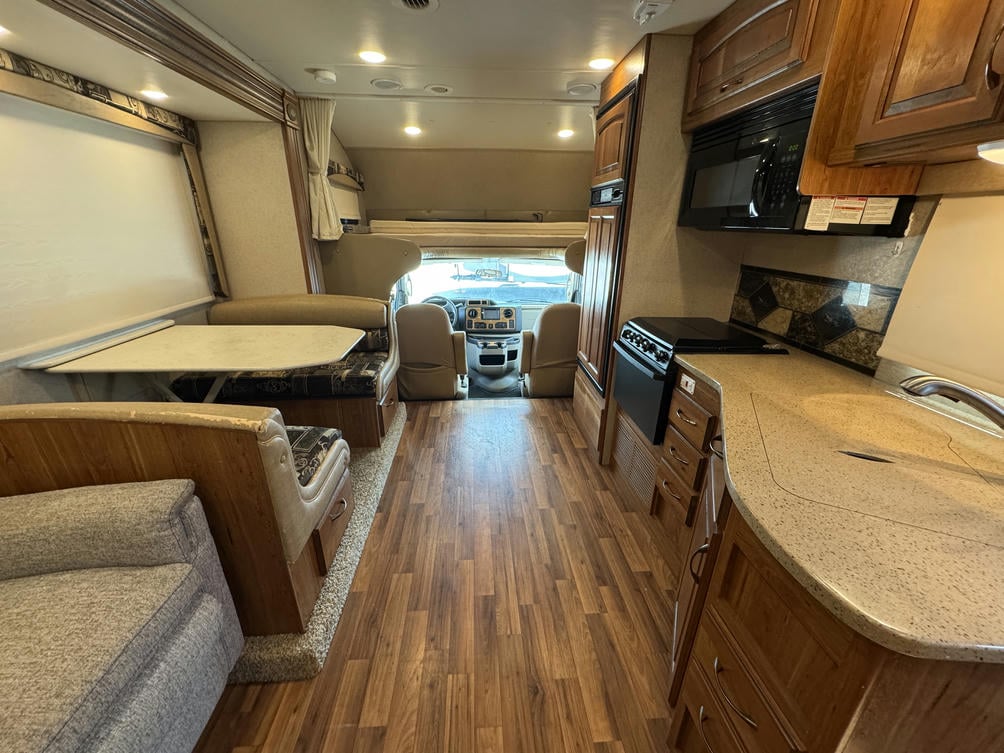 2016 Greyhawk 31FK