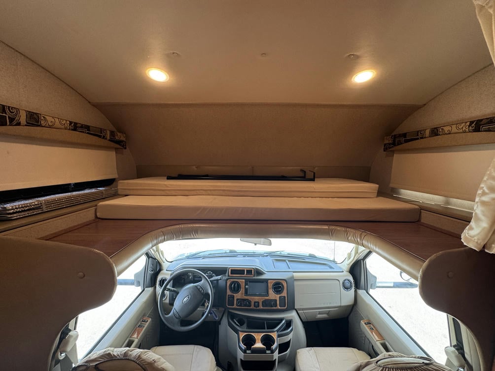 2016 Greyhawk 31FK