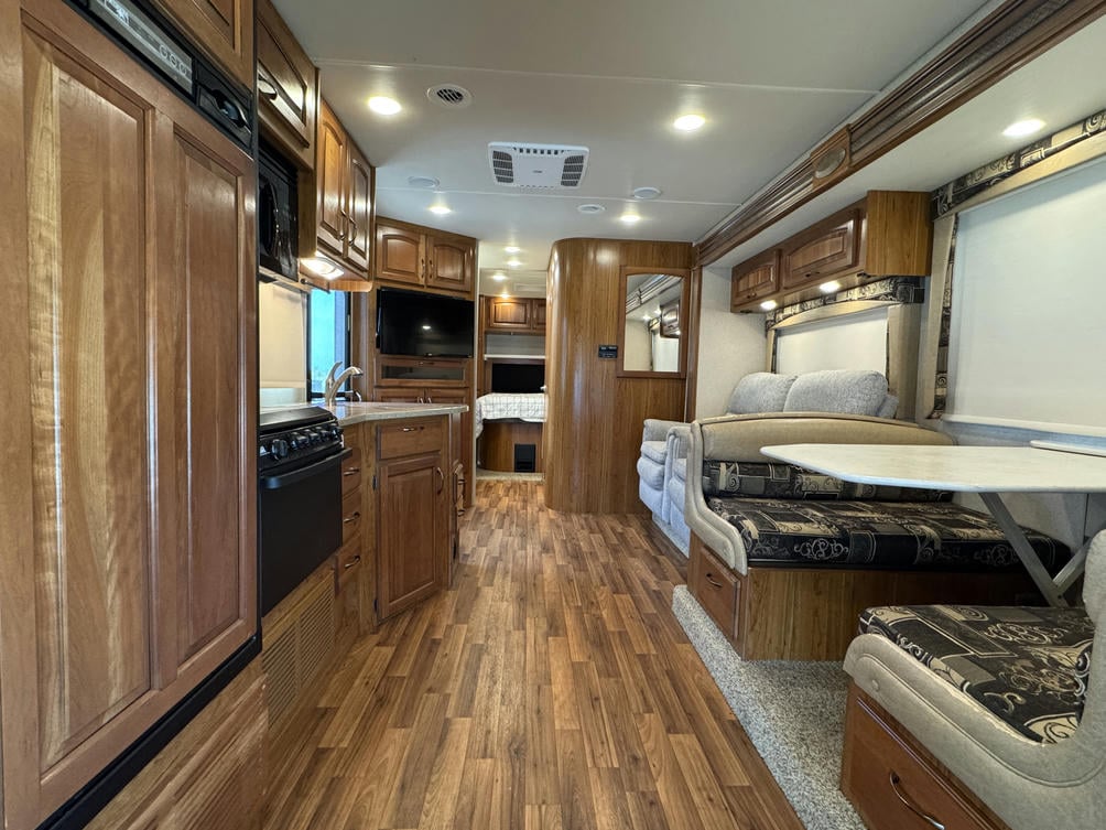2016 Greyhawk 31FK