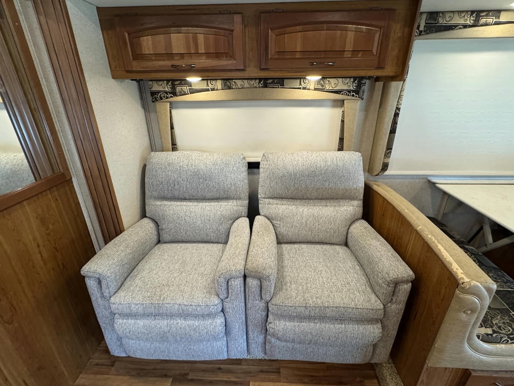 2016 Greyhawk 31FK