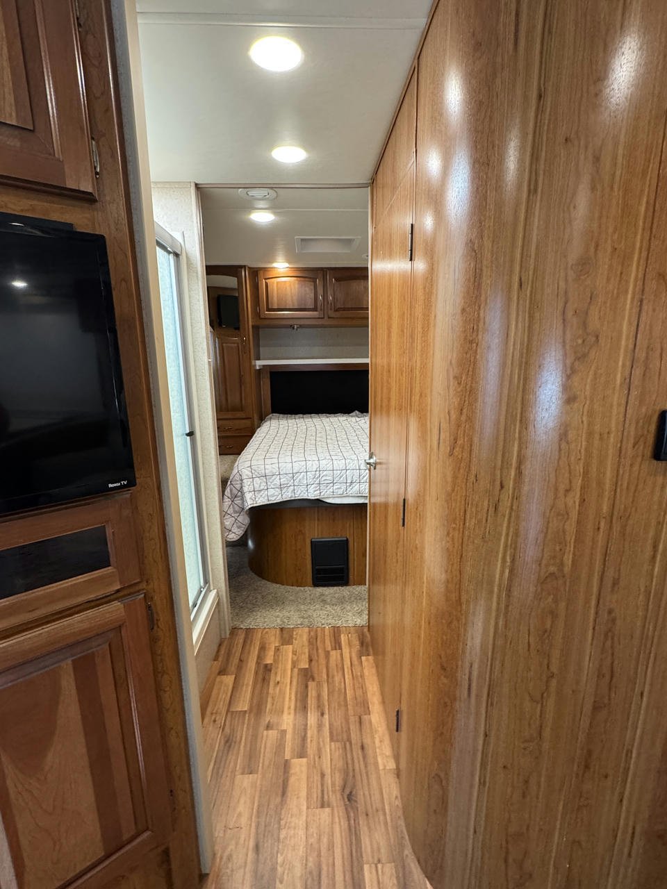 2016 Greyhawk 31FK