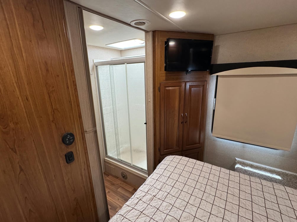 2016 Greyhawk 31FK