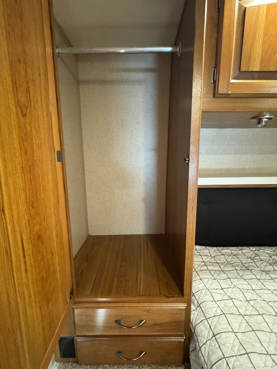 2016 Greyhawk 31FK