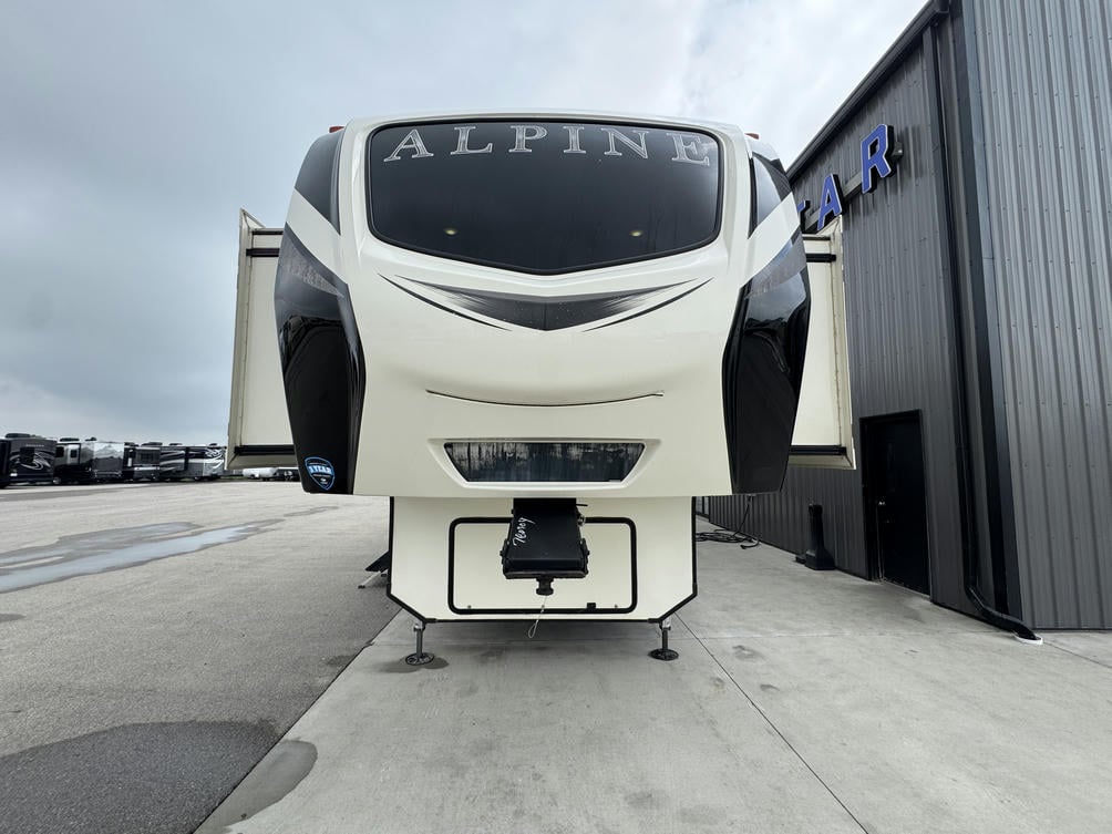 2018 Alpine 3700FL