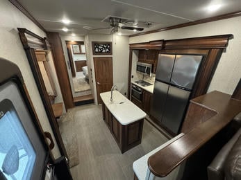 2018 Alpine 3700FL