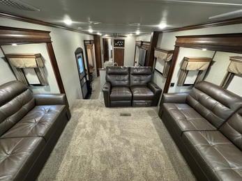 2018 Alpine 3700FL
