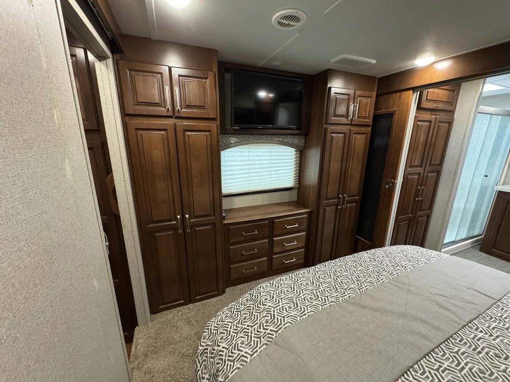 2018 Alpine 3700FL
