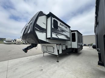 2018 Raptor 424