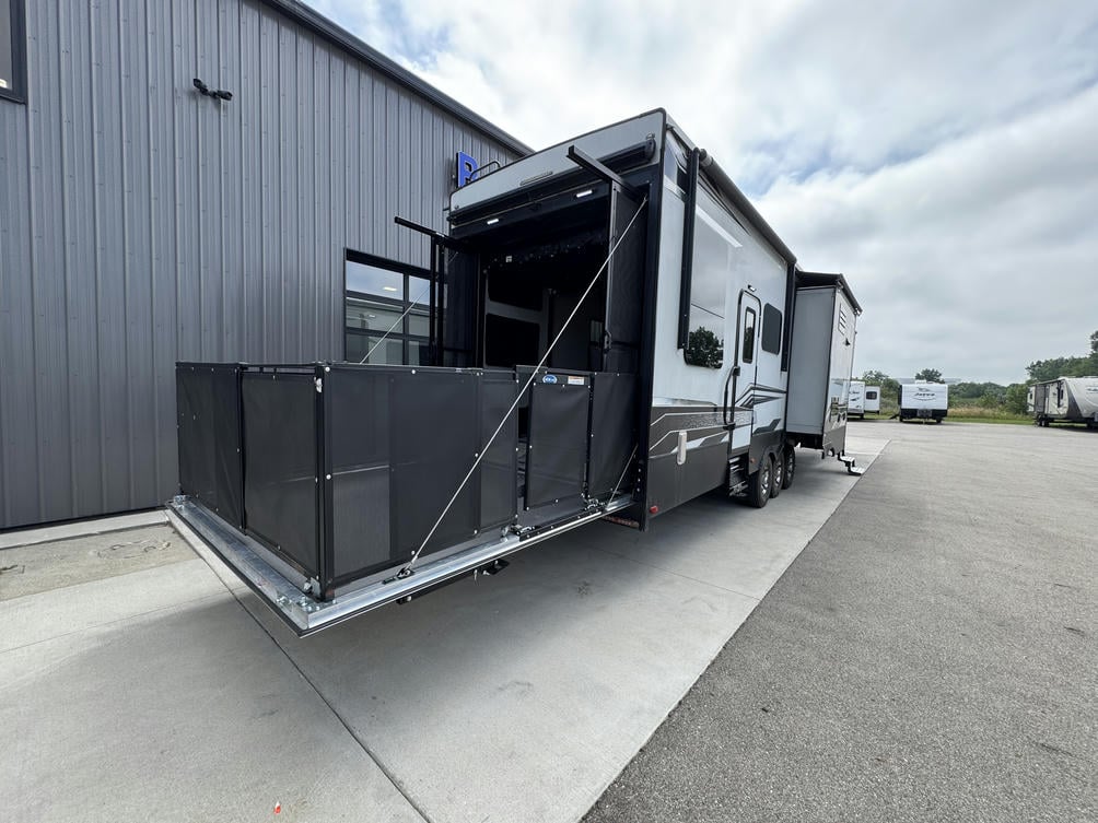 2018 Raptor 424