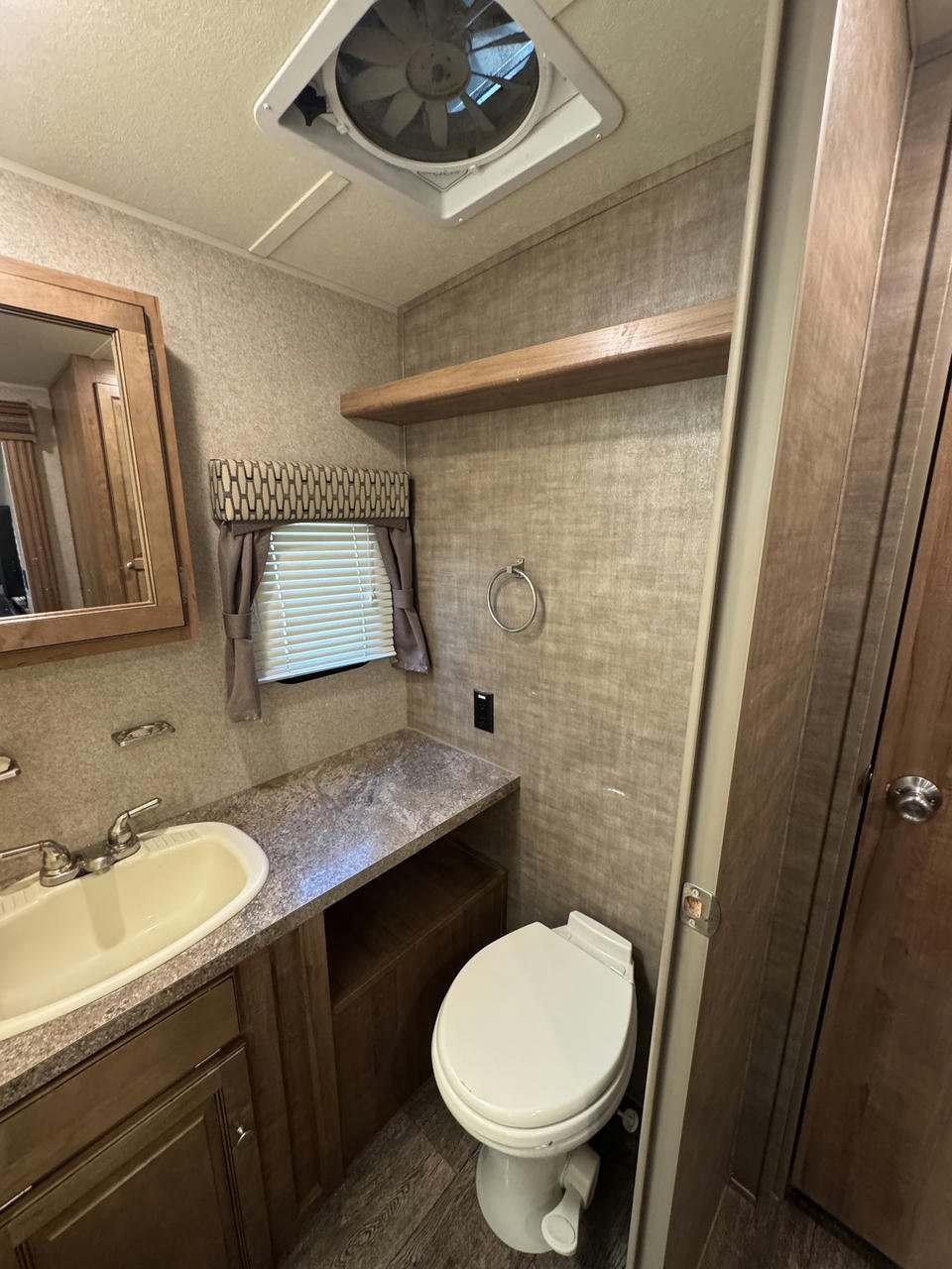 2018 Rockwood 2905WS