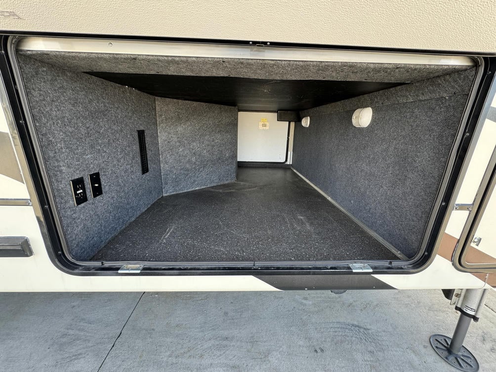 2019 Big Country 3560SS