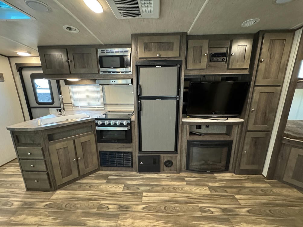 2019 MPG 2750BH
