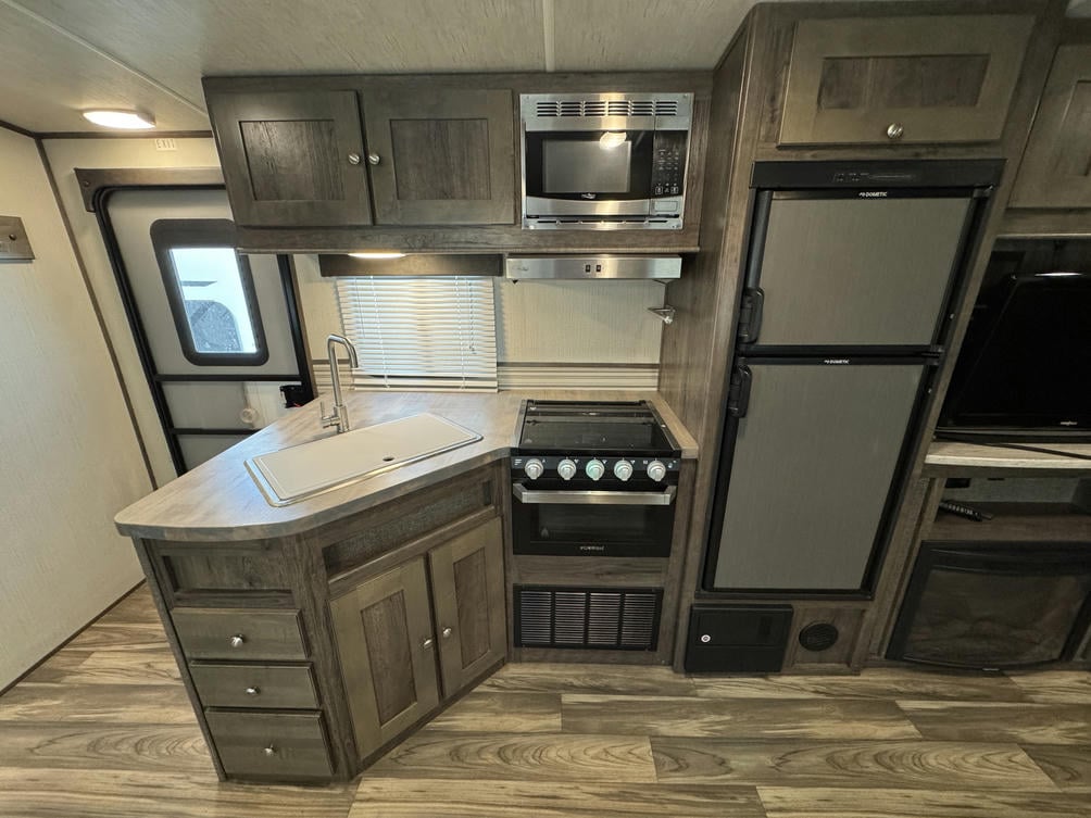 2019 MPG 2750BH