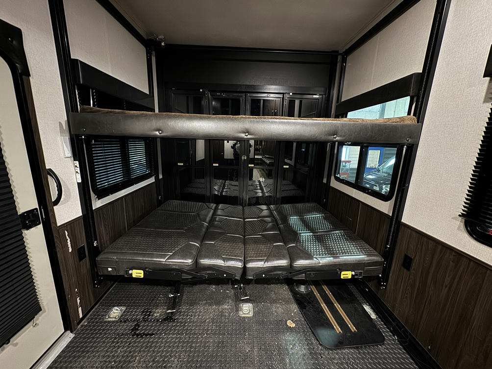 2019 Seismic 4113