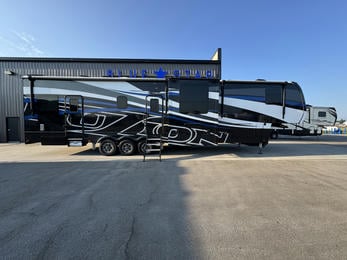 2020 Fuzion 429