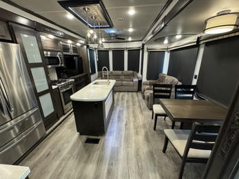 2021 Cedar Creek 40CDL