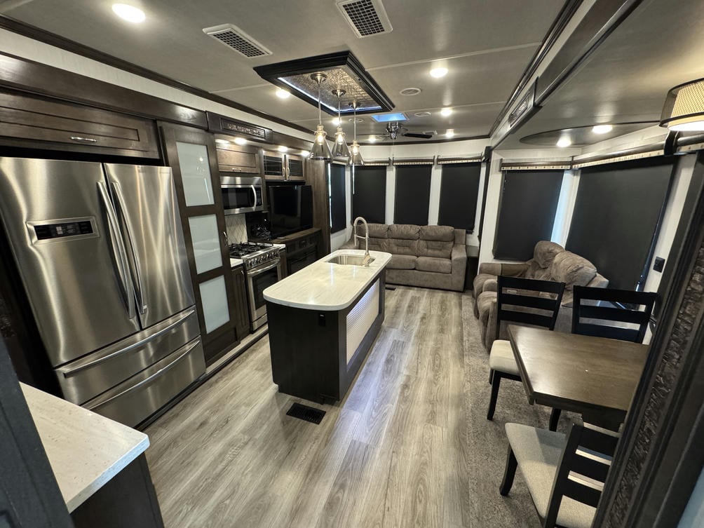 2021 Cedar Creek 40CDL