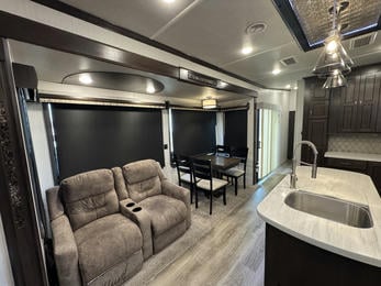 2021 Cedar Creek 40CDL