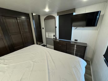 2021 Cedar Creek 40CDL